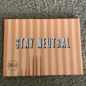Lurella “Stay Neutral” 35 color eyeshadow palette